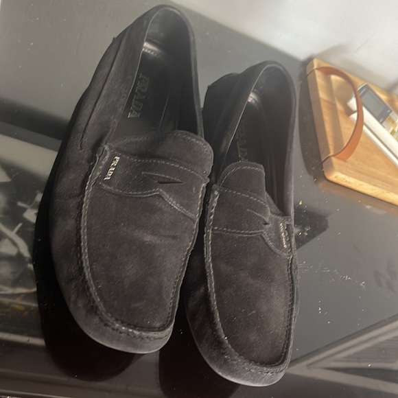 Black 🖤 Prada 🖤 Loafers 👞 - Picture 2 of 5
